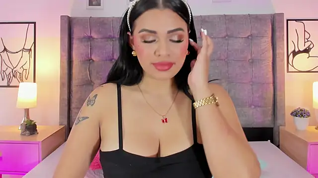 Linda Fosterr online show from January 17, 7:17 pm