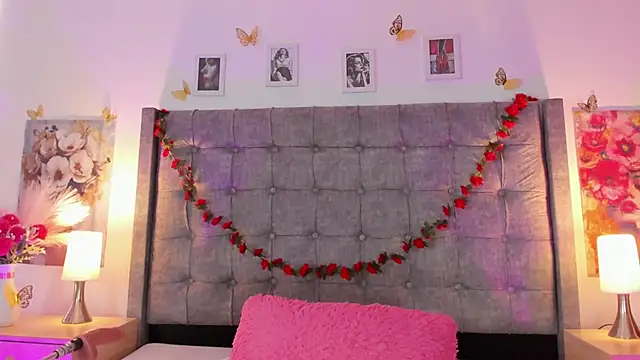 Linda Fosterr online show from February 7, 7:22 pm