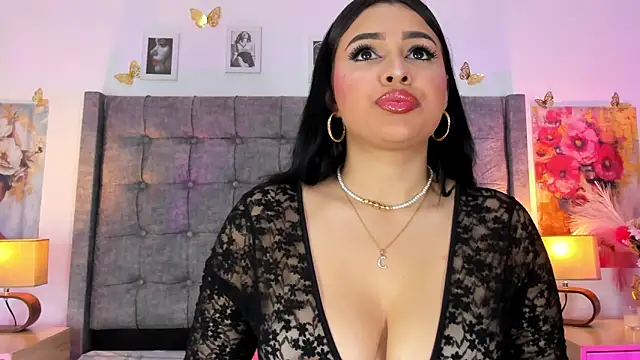 Linda Fosterr online show from June 2, 7:25 pm
