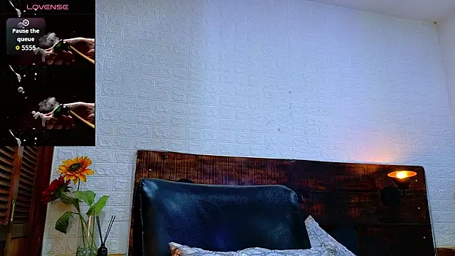 JhosuaVega online show from October 27, 7:04 pm