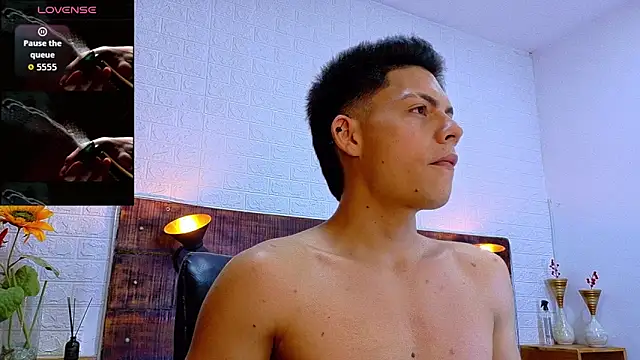 JhosuaVega online show from October 25, 12:21 am