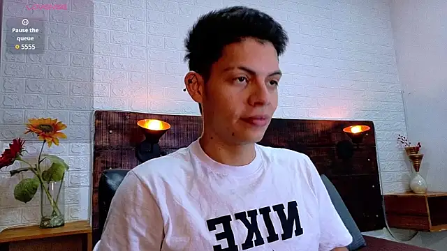 JhosuaVega online show from November 8, 9:40 pm