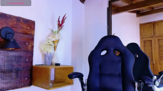 JhosuaVega online show from April 12, 7:17 pm