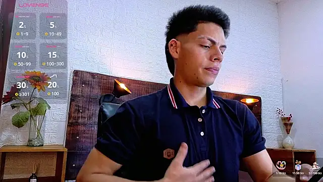 JhosuaVega online show from November 11, 8:03 pm