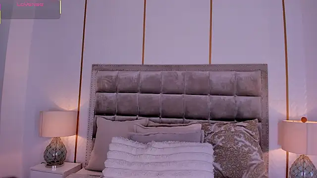 DakotaWangi online show from March 20, 2:56 am