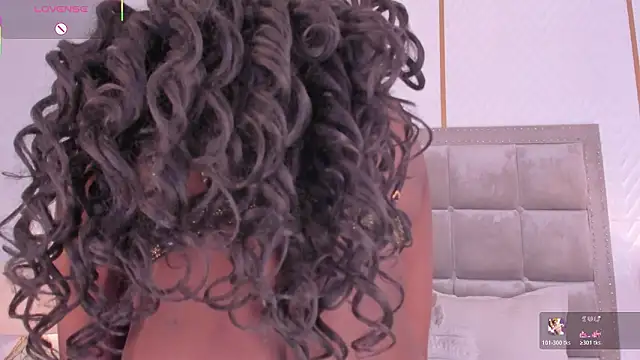 DakotaWangi online show from February 9, 4:21 am