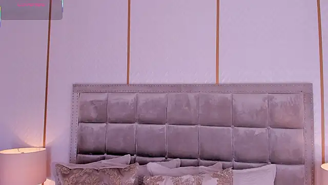 DakotaWangi online show from February 12, 3:28 am