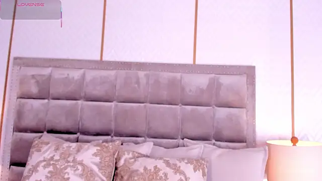 DakotaWangi online show from February 4, 3:12 am