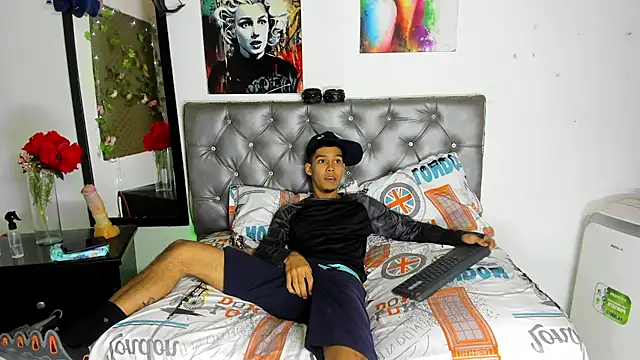 Snapshot of xxKamadevaxx chatting on November 10, 12:32 pm xxKamadevaxx online show from November 10, 12:32 pm