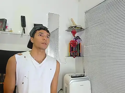 xxKamadevaxx online show from February 25, 12:38 pm