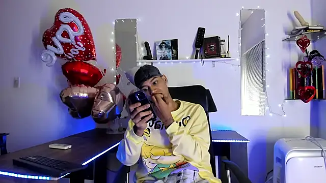 xxKamadevaxx online show from February 17, 12:57 pm