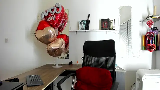 xxKamadevaxx online show from February 13, 12:49 pm