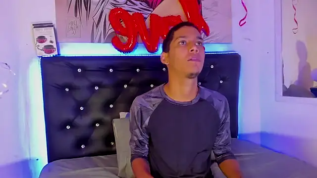 Snapshot of xxKamadevaxx chatting on September 21, 12:21 pm xxKamadevaxx online show from September 21, 12:21 pm