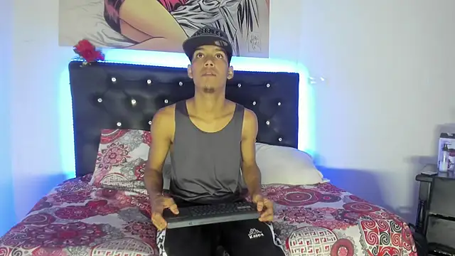 Snapshot of xxKamadevaxx chatting on November 2, 12:32 pm xxKamadevaxx online show from November 2, 12:32 pm