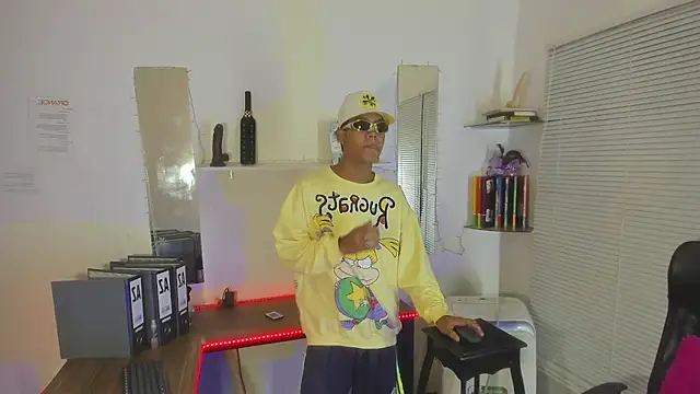 xxKamadevaxx online show from February 4, 12:33 pm