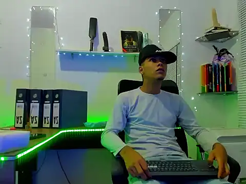 xxKamadevaxx online show from March 12, 12:31 pm