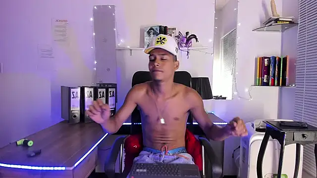 xxKamadevaxx online show from January 9, 12:50 am