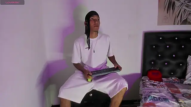 xxKamadevaxx online show from January 8, 12:38 am