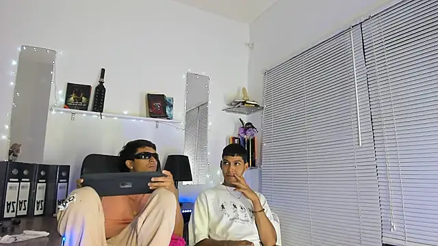 xxKamadevaxx online show from March 3, 1:07 pm