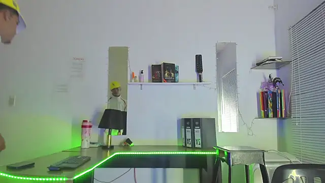 xxKamadevaxx online show from April 13, 12:31 pm