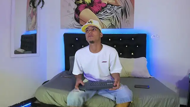 Snapshot of xxKamadevaxx chatting on November 6, 12:42 pm xxKamadevaxx online show from November 6, 12:42 pm