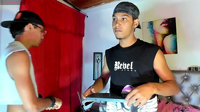 xxKamadevaxx online show from April 1, 6:04 am