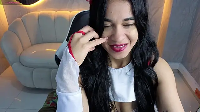 Maia Tx online show from November 14, 1:04 pm