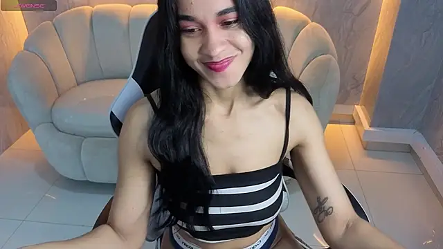 Maia Tx online show from November 9, 1:04 pm