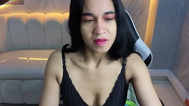 Maia Tx online show from November 8, 1:03 pm