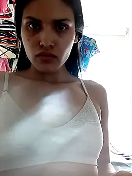 Isa Rouse   online show from October 31, 2:35 pm