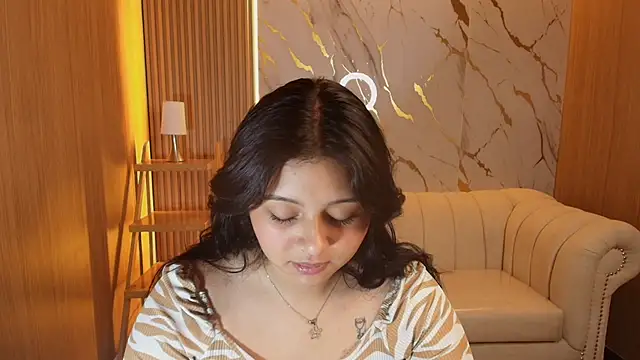 mia hot tf online show from October 7, 1:01 pm