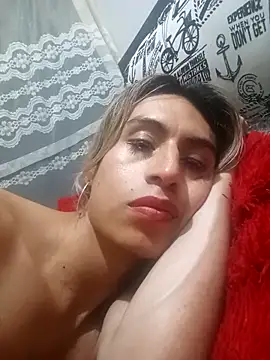 Snapshot of ZafiroRios chatting on November 5, 4:15 am ZafiroRios online show from November 5, 4:15 am