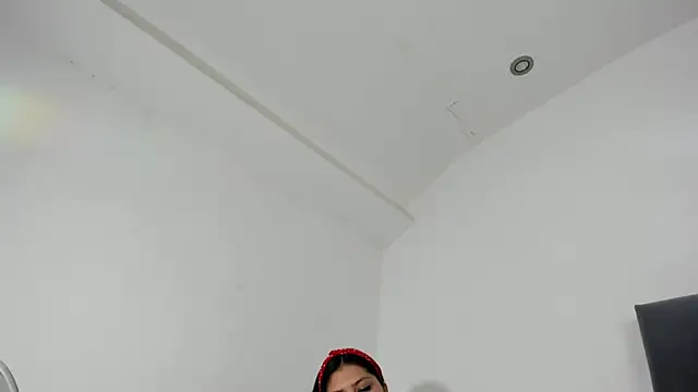 Snapshot of Shantal__G chatting on September 27, 5:57 am Shantal G online show from September 27, 5:57 am