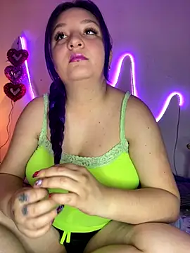 Snapshot of Emma__Fox_ chatting on October 23, 4:16 pm Emma Fox online show from October 23, 4:16 pm