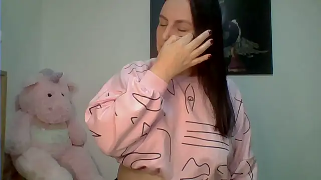 Snapshot of Venusina_07 chatting on May 16, 4:00 am Venusina 07 online show from May 16, 4:00 am