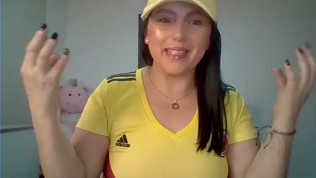 Snapshot of Venusina_07 chatting on June 13, 3:48 am Venusina 07 online show from June 13, 3:48 am