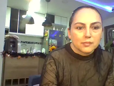 Snapshot of Venusina_07 chatting on October 17, 5:00 am Venusina 07 online show from October 17, 5:00 am
