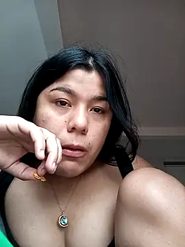 Snapshot of April_Becker chatting on December 1, 8:21 pm April Becker online show from December 1, 8:21 pm