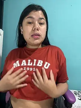 Snapshot of April_Becker chatting on July 5, 10:22 am April Becker online show from July 5, 10:22 am