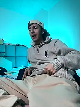 NaytonFreeman online show from October 24, 11:48 pm