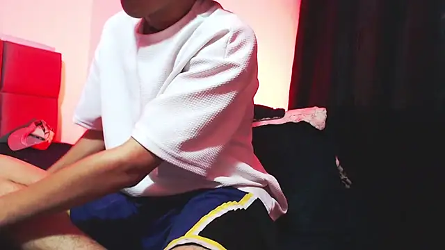 NaytonFreeman online show from November 28, 11:43 am