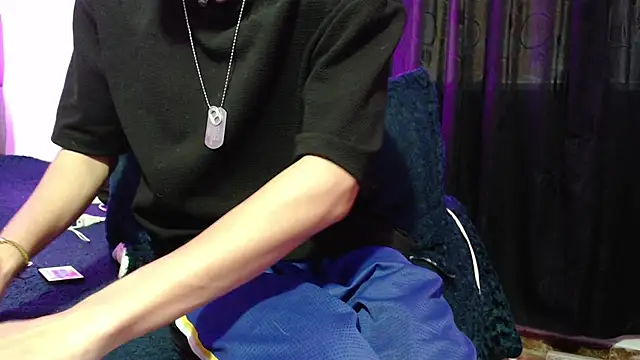 NaytonFreeman online show from November 20, 11:11 am