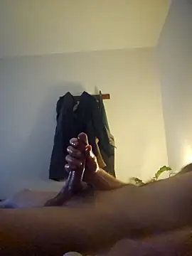 Snapshot of MrWest1887 chatting on December 14, 9:42 pm MrWest1887 online show from December 14, 9:42 pm