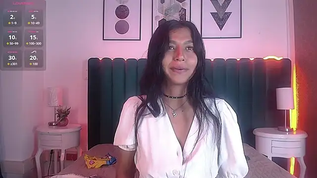 Snapshot of Keila_Fg chatting on December 4, 8:08 pm Keila Fg online show from December 4, 8:08 pm