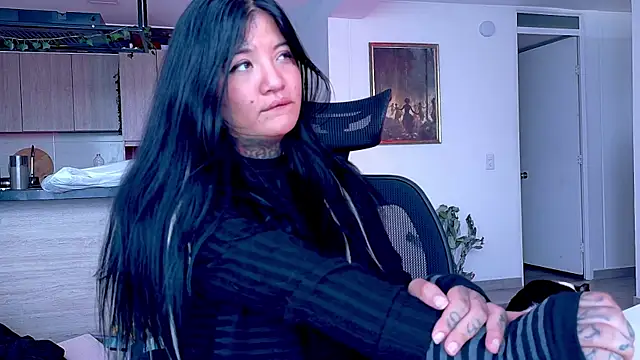 Unatatuada online show from December 4, 7:46 pm