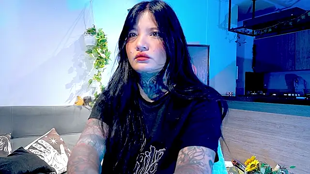 Unatatuada online show from December 18, 9:25 am