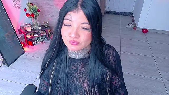 Unatatuada online show from November 24, 6:52 pm