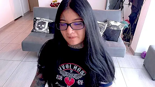 Unatatuada online show from January 14, 6:33 pm