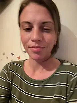 Snapshot of ScarlettNoirr chatting on May 13, 5:53 pm ScarlettNoirr online show from May 13, 5:53 pm