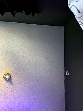 Snapshot of busnfatnutsLildee chatting on November 26, 9:48 pm busnfatnutsLildee online show from November 26, 9:48 pm